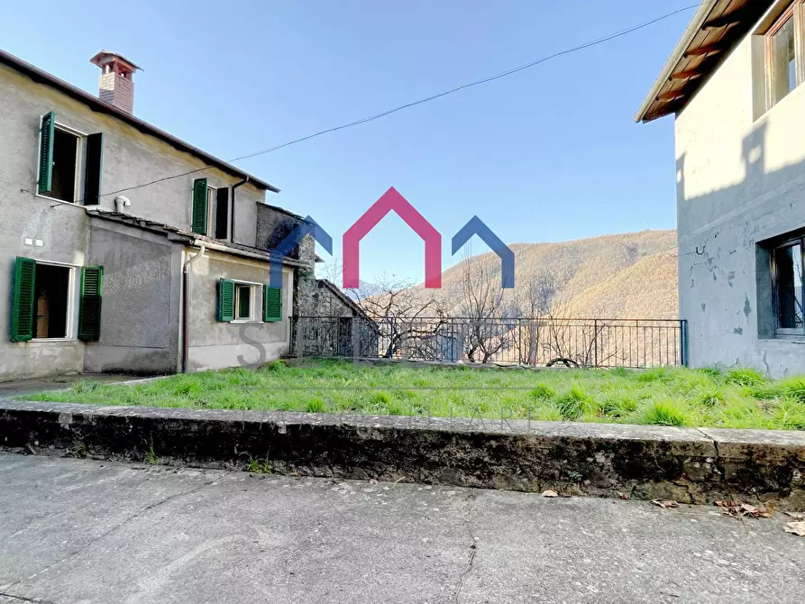 Immagine 22 di Casa semindipendente in vendita  a Sillano Giuncugnano