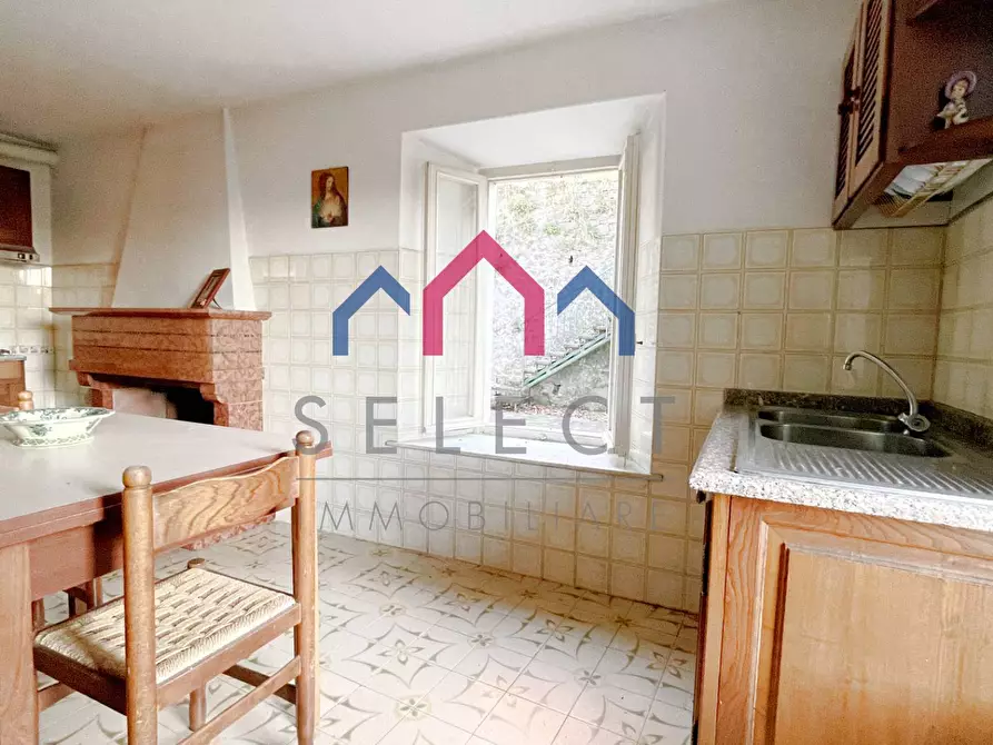 Immagine 58 di Casa semindipendente in vendita  a Sillano Giuncugnano