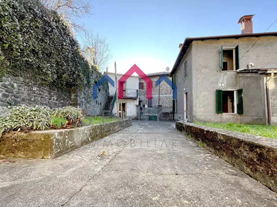 Immagine 24 di Casa semindipendente in vendita  a Sillano Giuncugnano