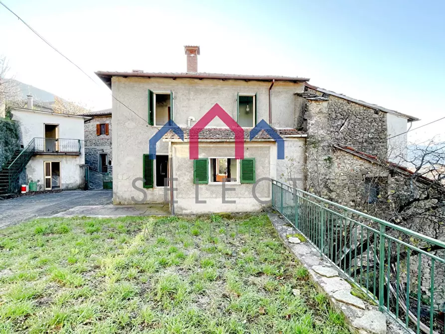 Immagine 18 di Casa semindipendente in vendita  a Sillano Giuncugnano