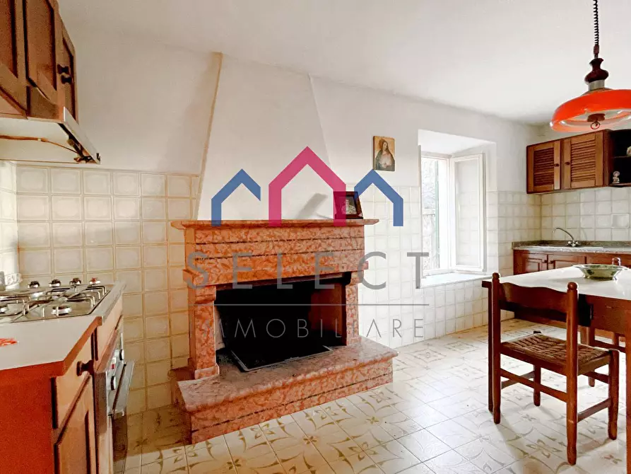 Immagine 54 di Casa semindipendente in vendita  a Sillano Giuncugnano