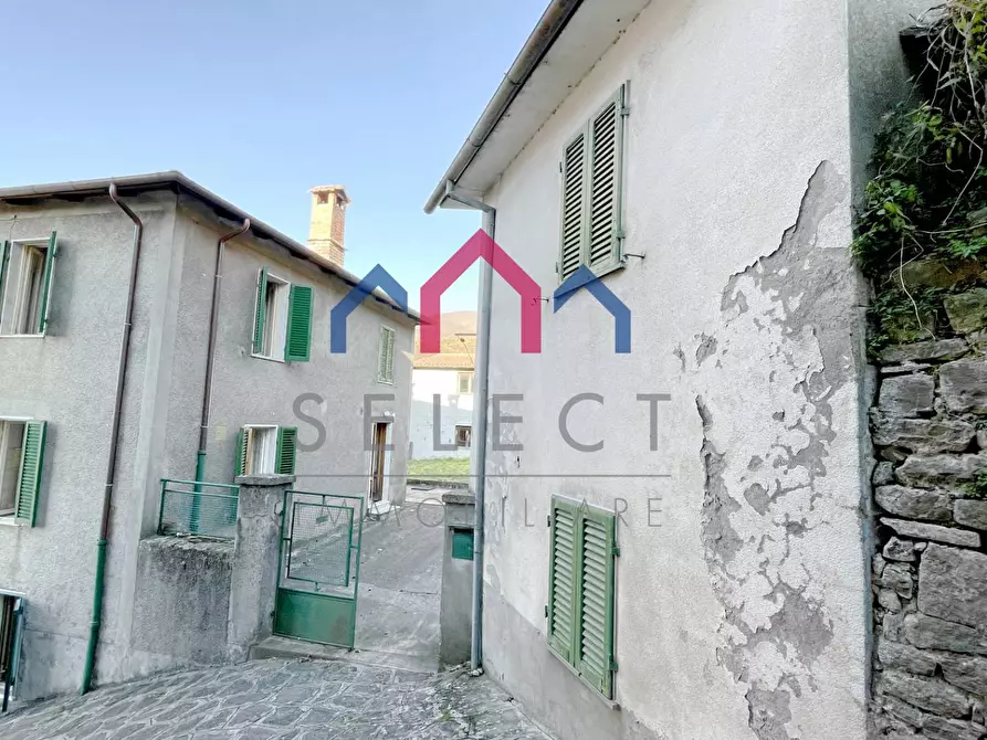 Immagine 30 di Casa semindipendente in vendita  a Sillano Giuncugnano