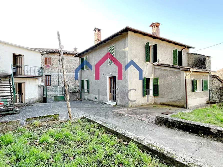 Immagine 16 di Casa semindipendente in vendita  a Sillano Giuncugnano