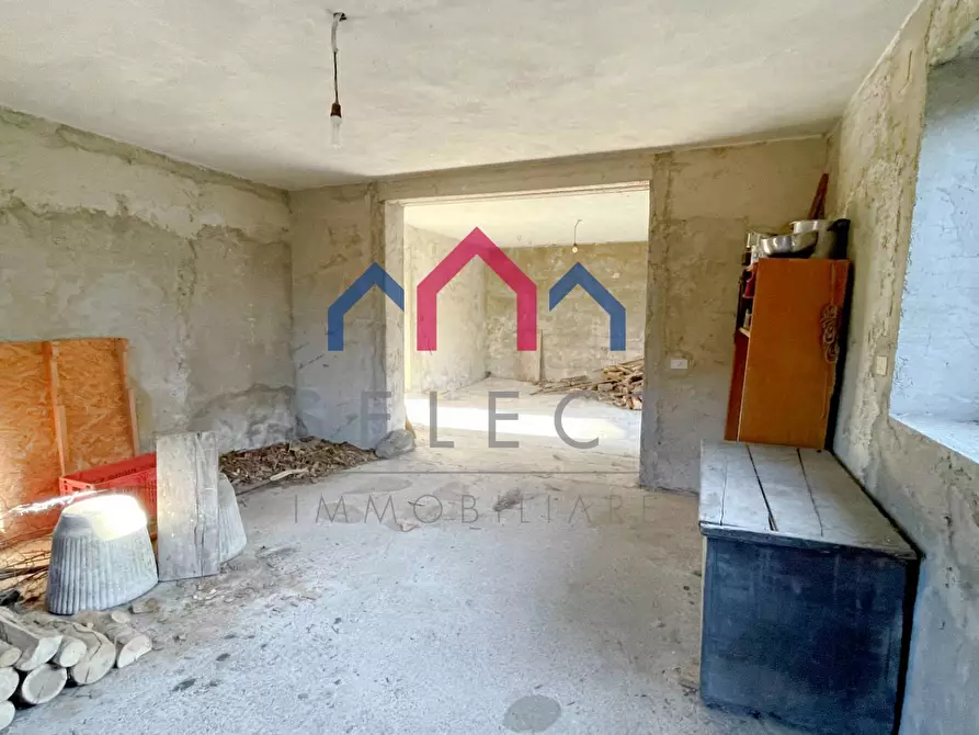 Immagine 75 di Casa semindipendente in vendita  a Sillano Giuncugnano