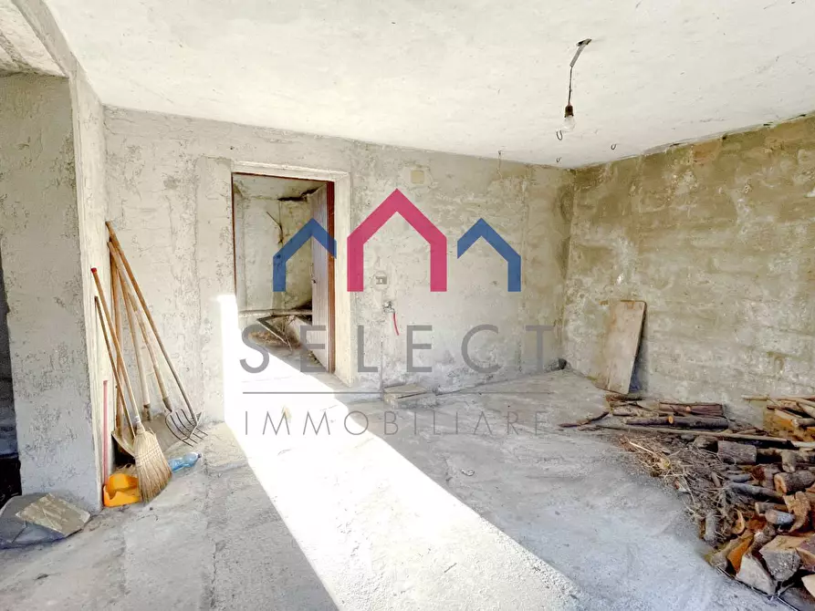 Immagine 71 di Casa semindipendente in vendita  a Sillano Giuncugnano