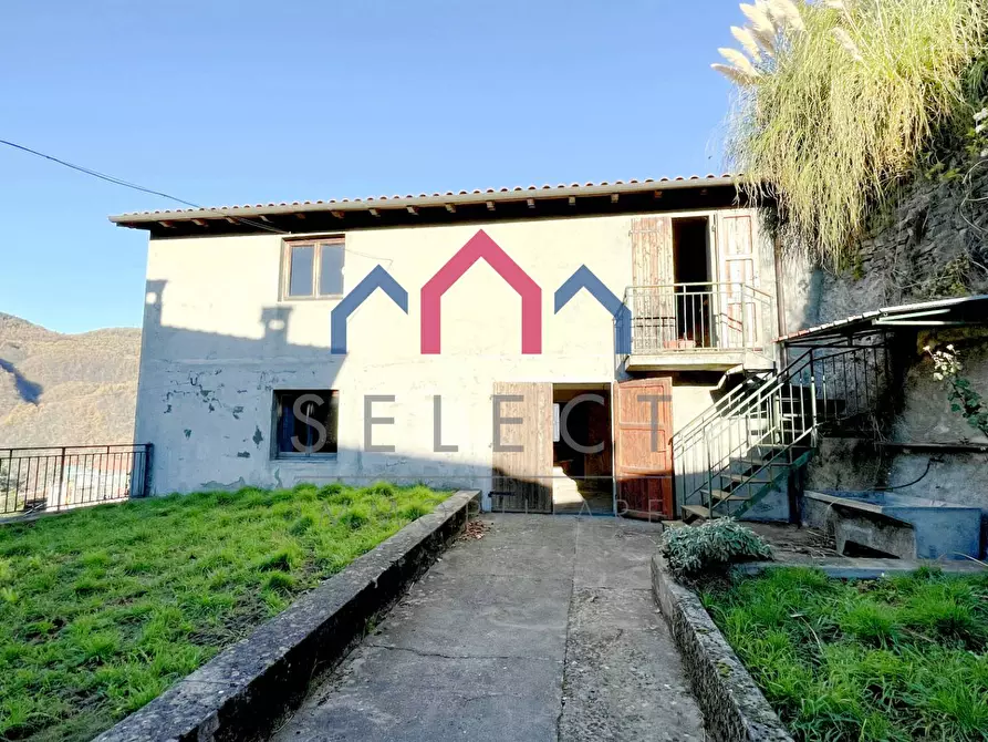 Immagine 4 di Casa semindipendente in vendita  a Sillano Giuncugnano