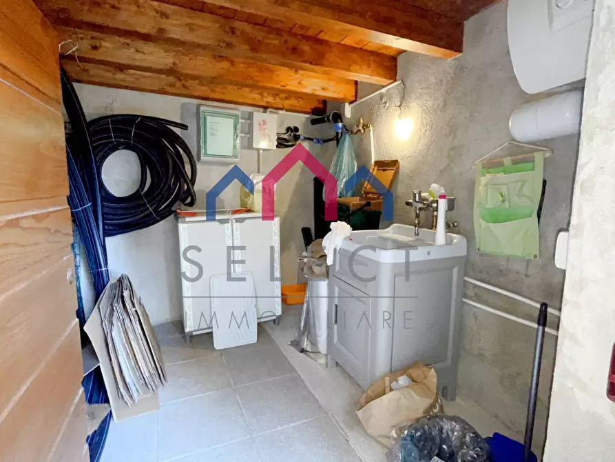 Immagine 88 di Rustico / casale in vendita  a Pescaglia