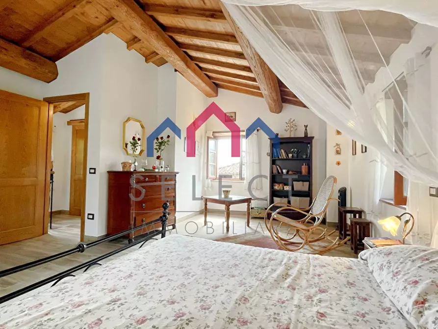 Immagine 49 di Rustico / casale in vendita  a Pescaglia