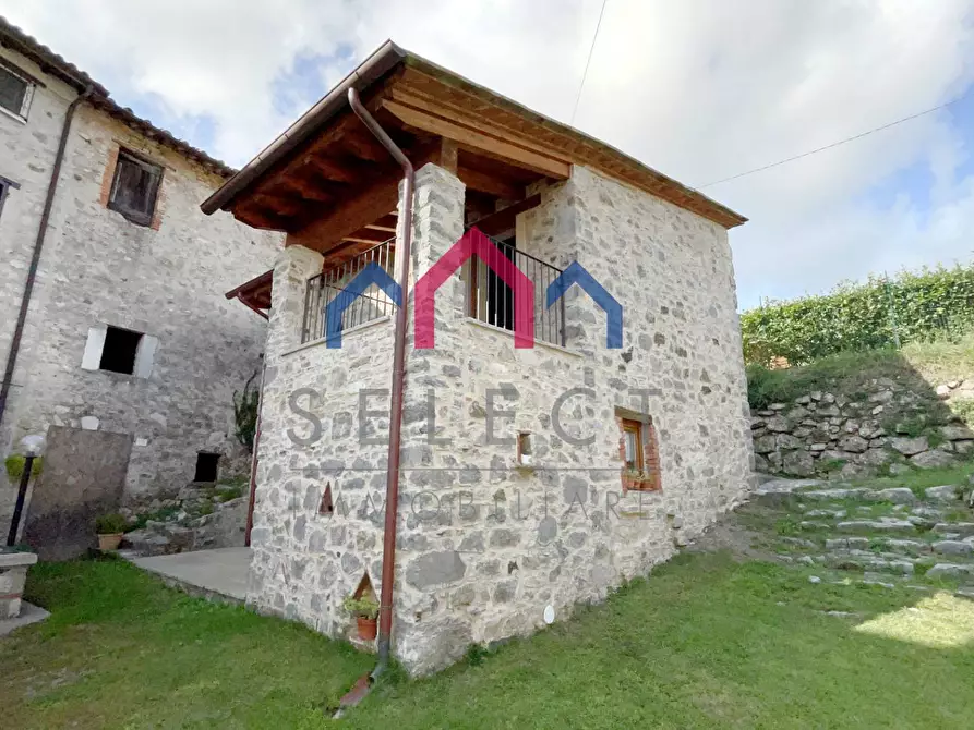 Immagine 67 di Rustico / casale in vendita  a Pescaglia