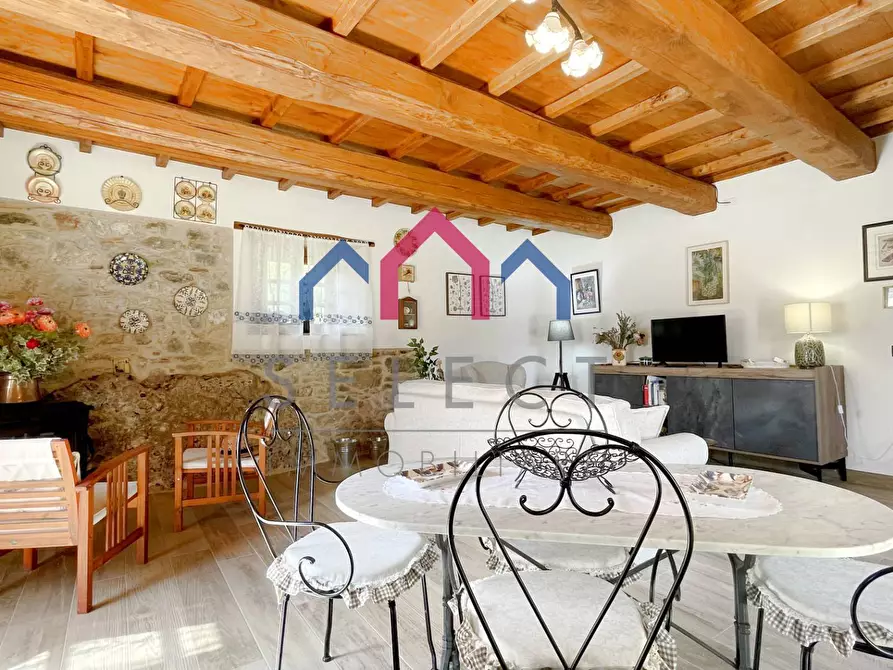 Immagine 15 di Rustico / casale in vendita  a Pescaglia