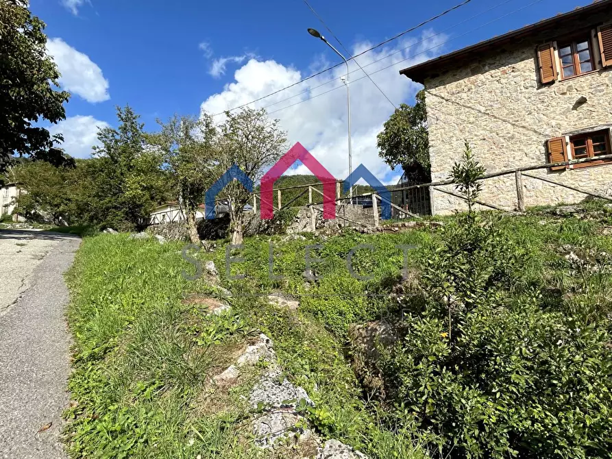 Immagine 94 di Rustico / casale in vendita  a Pescaglia