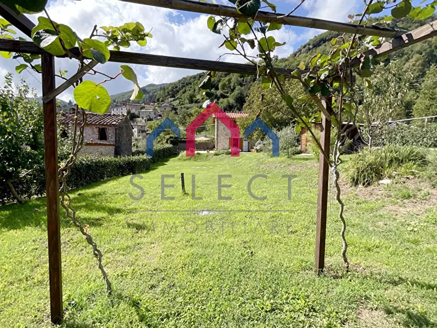 Immagine 58 di Rustico / casale in vendita  a Pescaglia