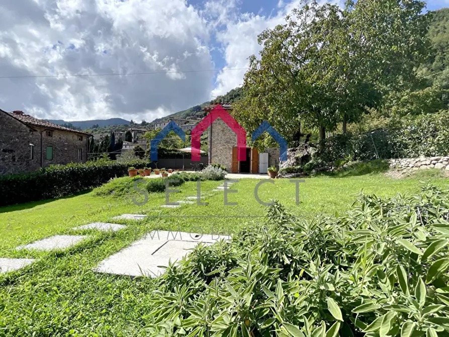 Immagine 59 di Rustico / casale in vendita  a Pescaglia