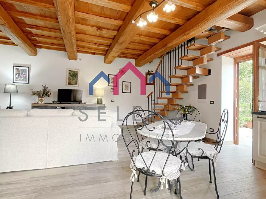 Immagine 28 di Rustico / casale in vendita  a Pescaglia