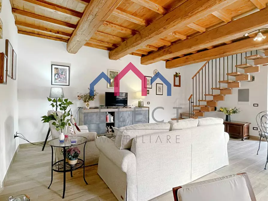 Immagine 22 di Rustico / casale in vendita  a Pescaglia