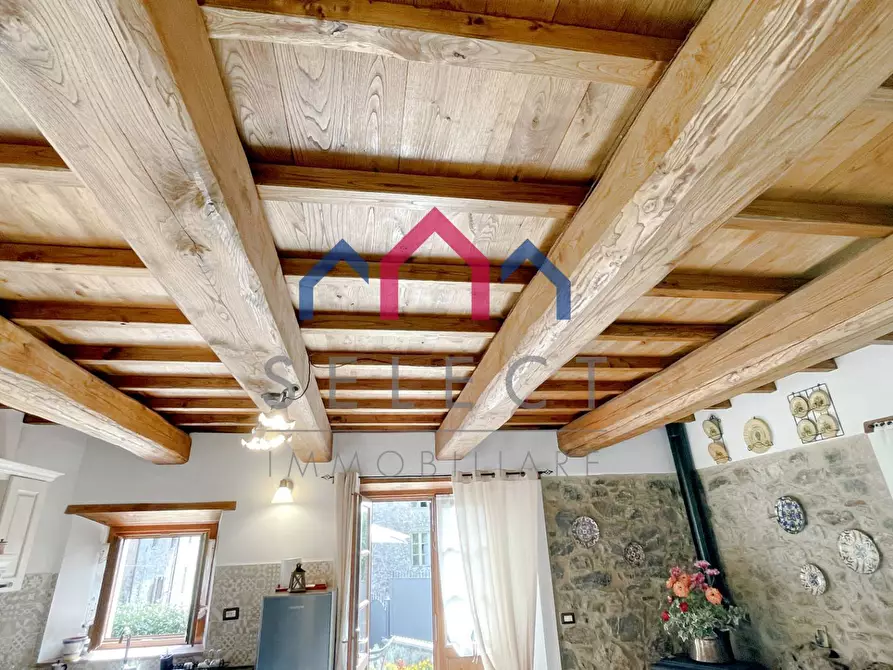 Immagine 30 di Rustico / casale in vendita  a Pescaglia