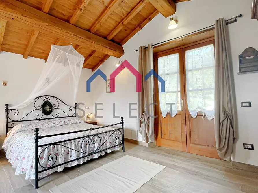 Immagine 41 di Rustico / casale in vendita  a Pescaglia