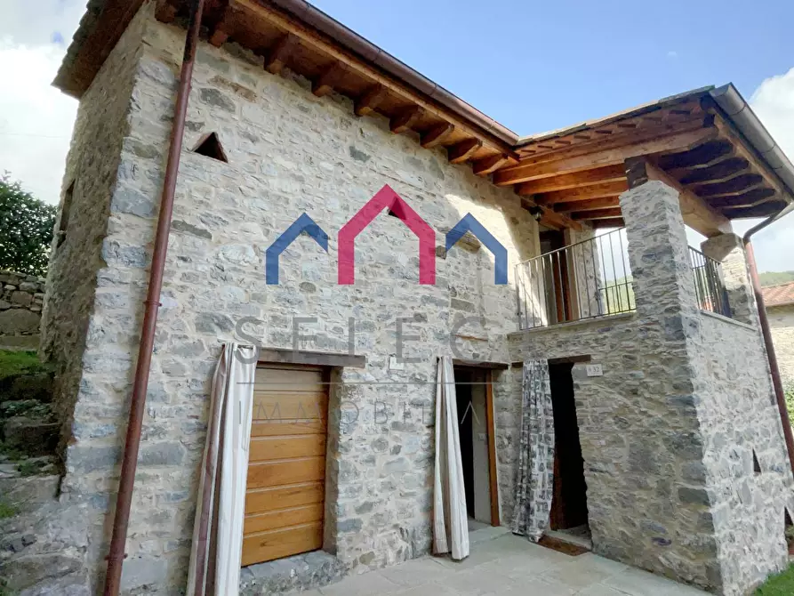 Immagine 65 di Rustico / casale in vendita  a Pescaglia