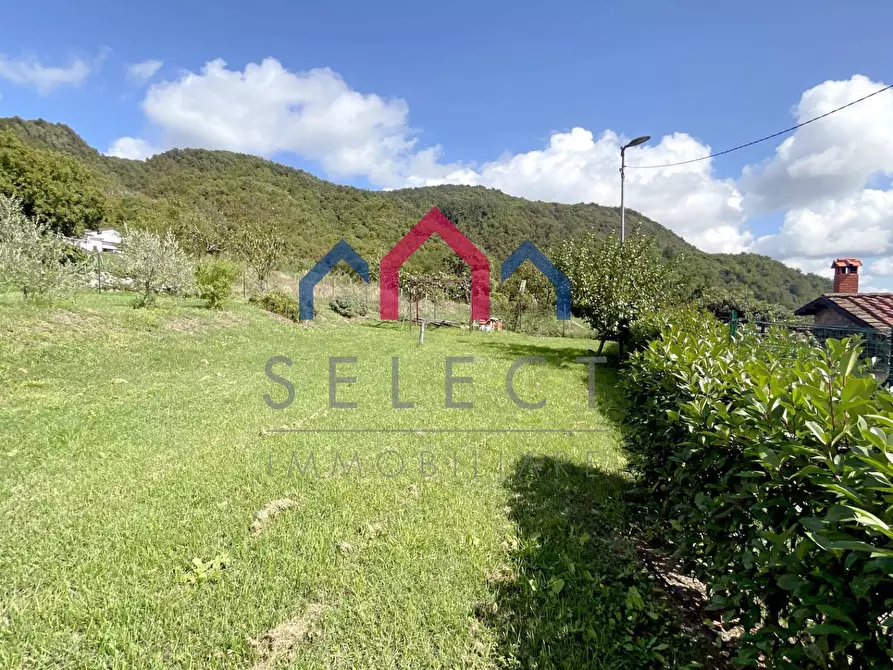 Immagine 55 di Rustico / casale in vendita  a Pescaglia