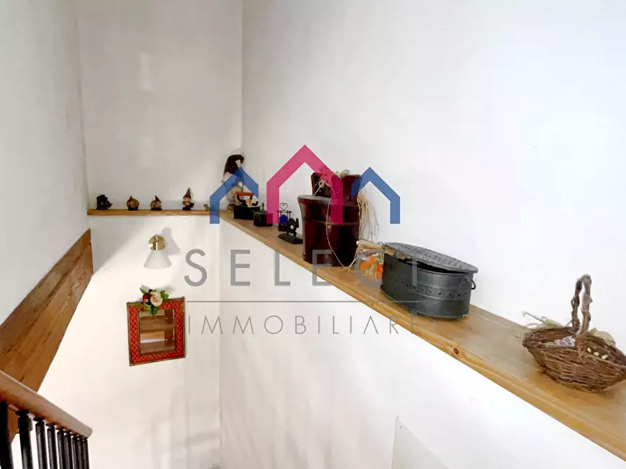 Immagine 37 di Rustico / casale in vendita  a Pescaglia