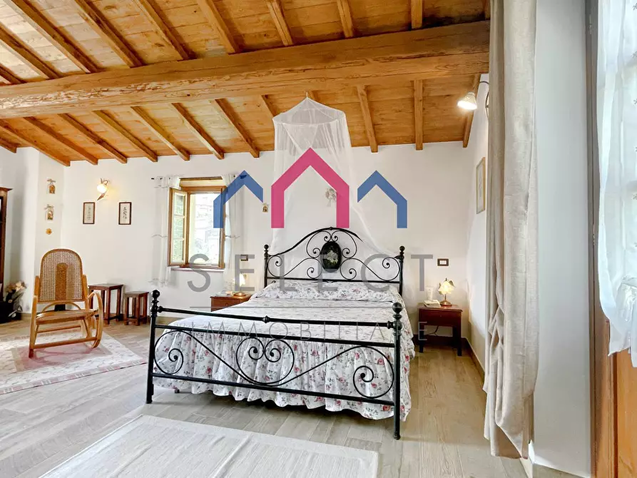 Immagine 42 di Rustico / casale in vendita  a Pescaglia