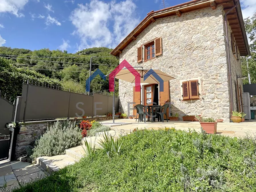 Immagine 8 di Rustico / casale in vendita  a Pescaglia