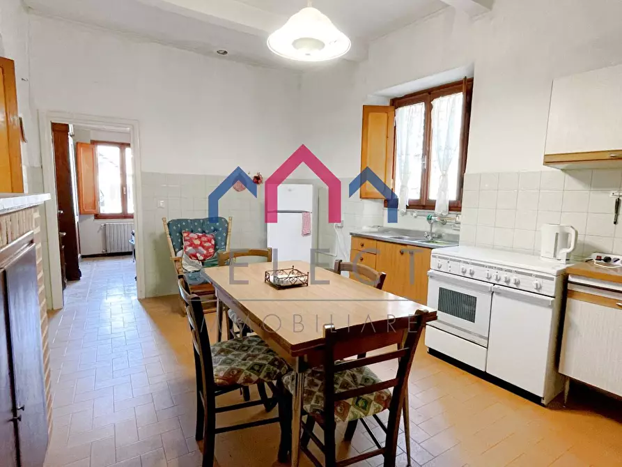 Immagine 12 di Casa semindipendente in vendita  a Bagni Di Lucca