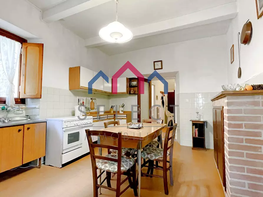 Immagine 13 di Casa semindipendente in vendita  a Bagni Di Lucca