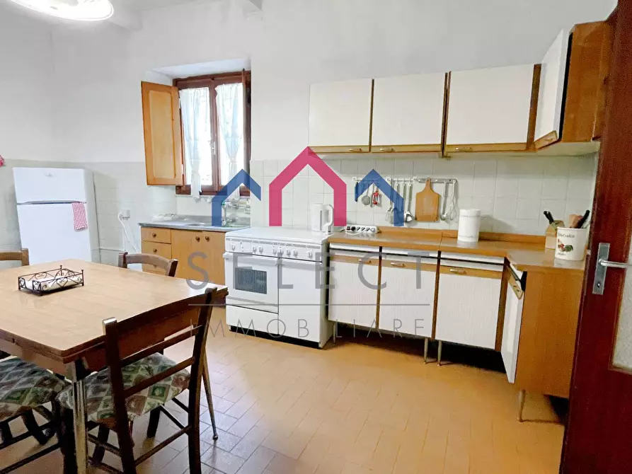 Immagine 11 di Casa semindipendente in vendita  a Bagni Di Lucca