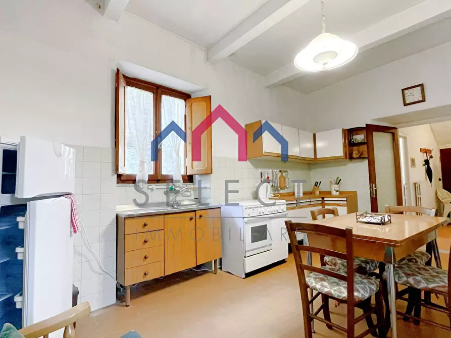 Immagine 14 di Casa semindipendente in vendita  a Bagni Di Lucca