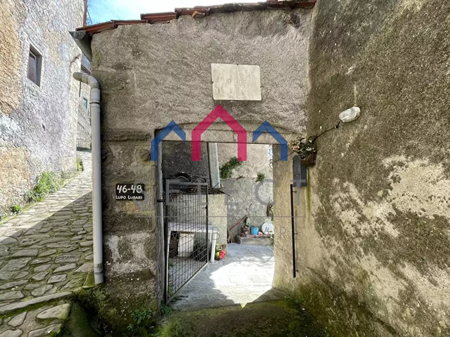 Immagine 44 di Casa semindipendente in vendita  a Bagni Di Lucca