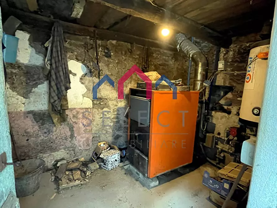 Immagine 46 di Casa semindipendente in vendita  a Bagni Di Lucca