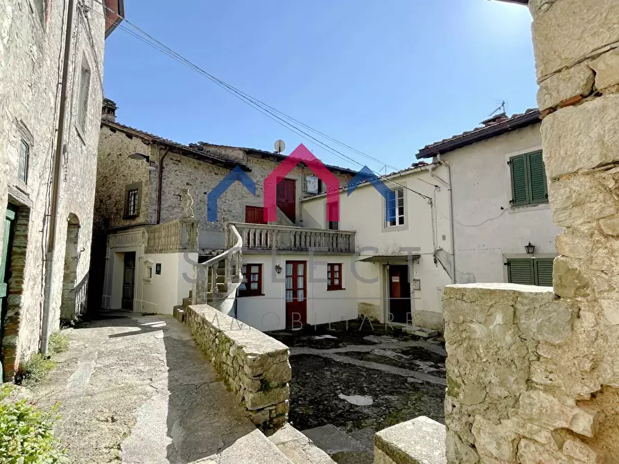 Immagine 56 di Casa semindipendente in vendita  a Pescaglia