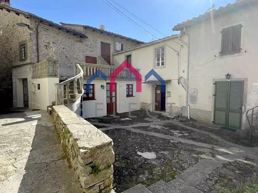 Immagine 57 di Casa semindipendente in vendita  a Pescaglia