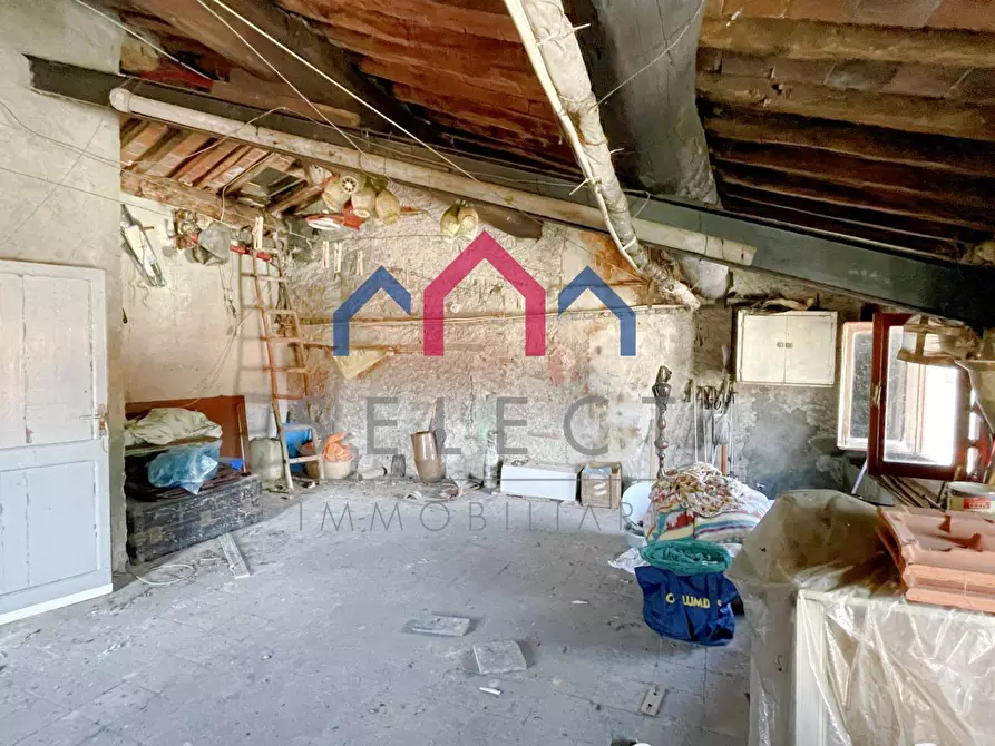 Immagine 30 di Casa semindipendente in vendita  a Gallicano