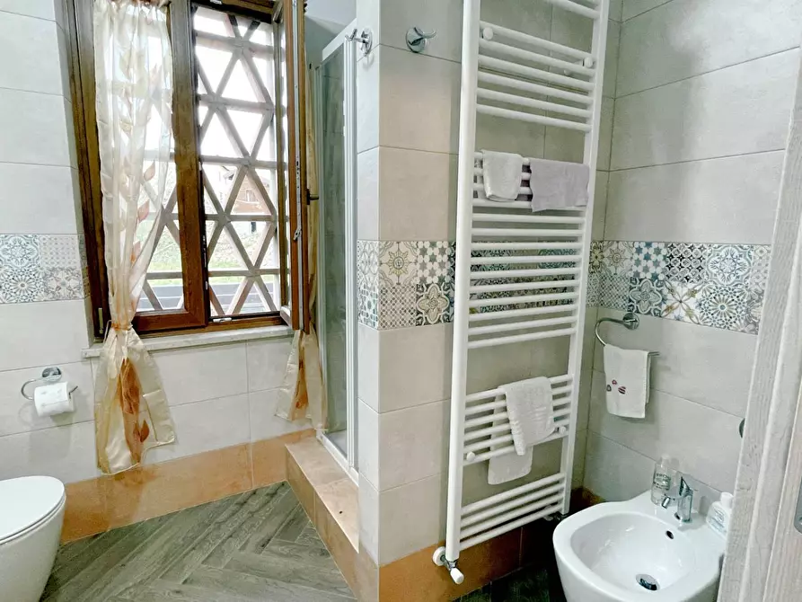 Immagine 35 di Casa semindipendente in vendita  a Castelnuovo Di Garfagnana