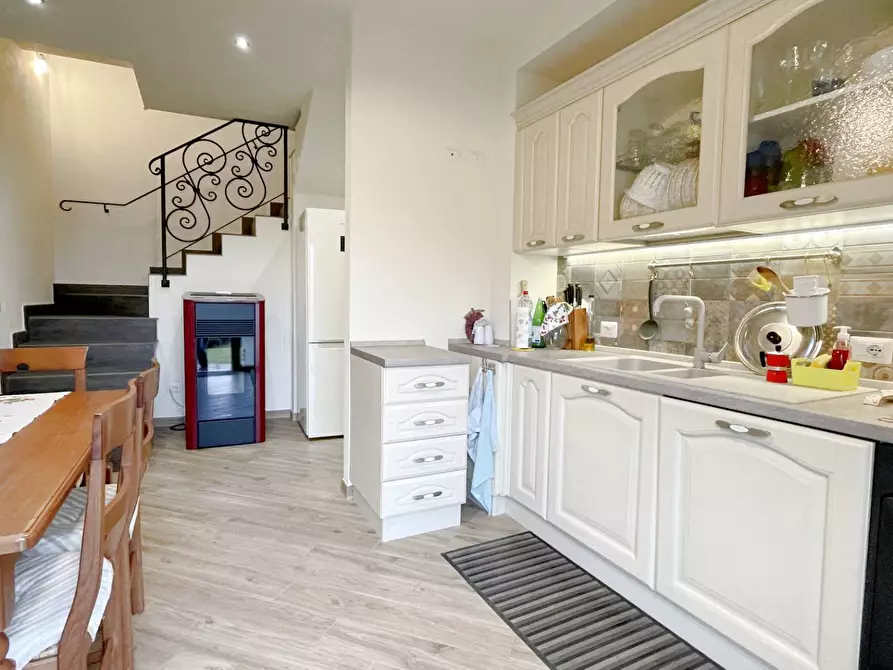 Immagine 23 di Casa semindipendente in vendita  a Castelnuovo Di Garfagnana