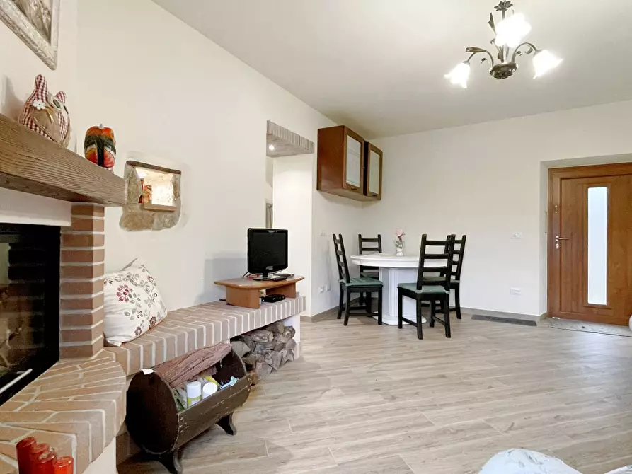 Immagine 32 di Casa semindipendente in vendita  a Castelnuovo Di Garfagnana