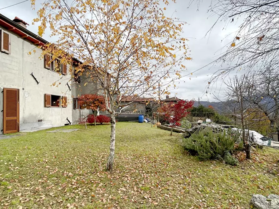 Immagine 44 di Casa semindipendente in vendita  a Castelnuovo Di Garfagnana