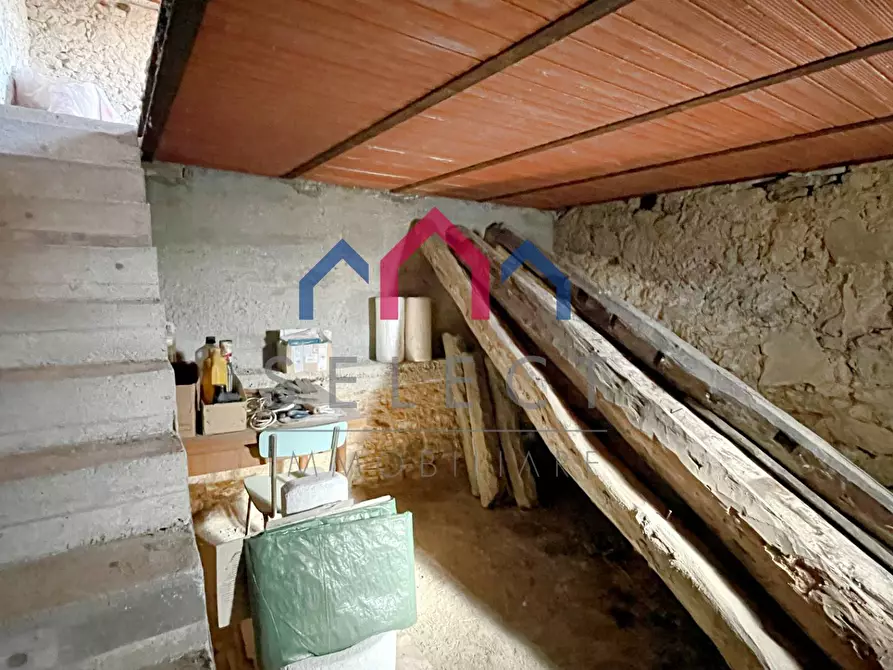 Immagine 30 di Casa semindipendente in vendita  a Castelnuovo Di Garfagnana