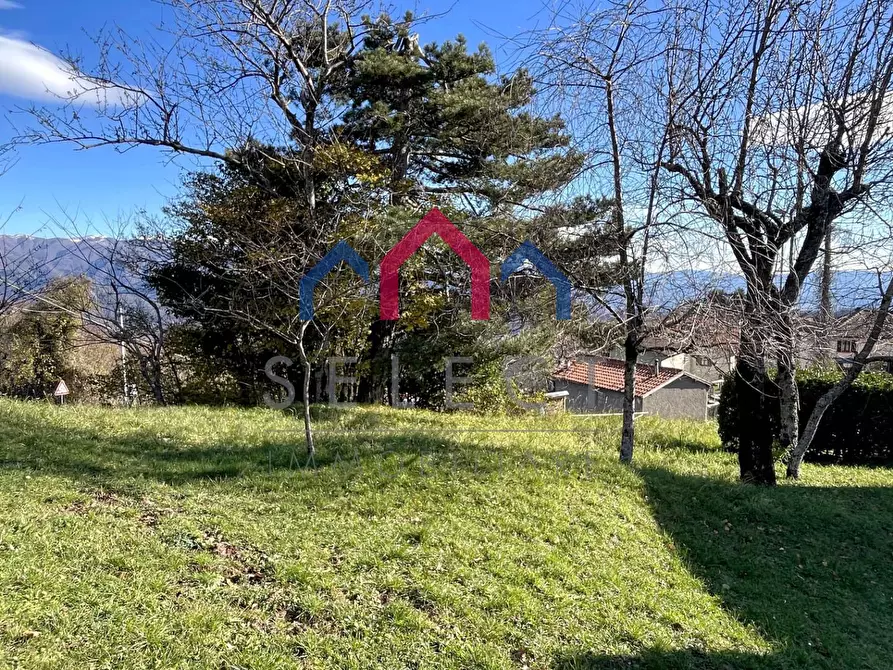 Immagine 9 di Casa semindipendente in vendita  a Castelnuovo Di Garfagnana