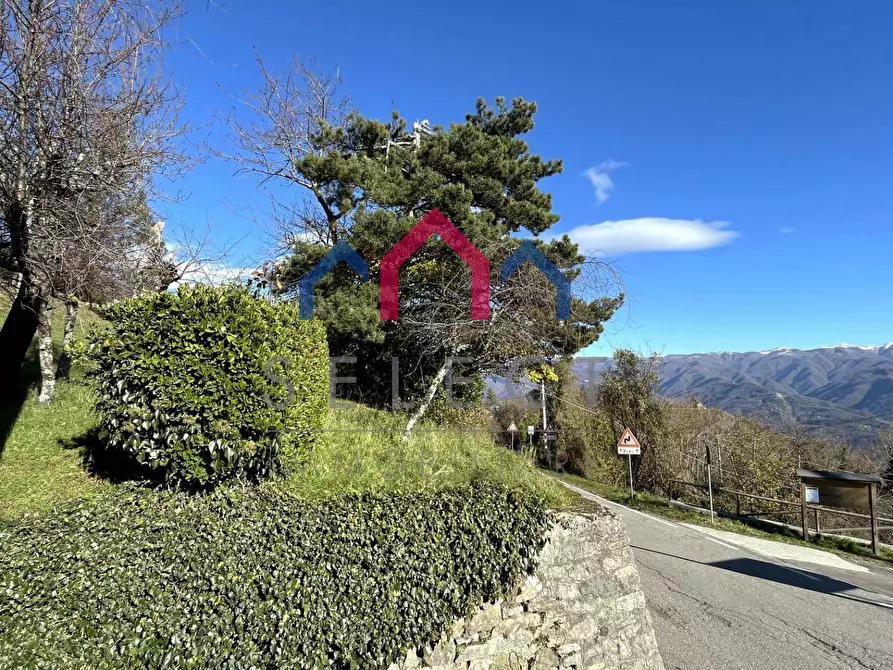 Immagine 14 di Casa semindipendente in vendita  a Castelnuovo Di Garfagnana