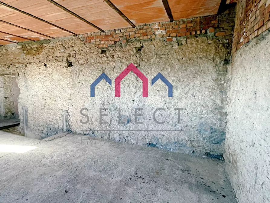 Immagine 27 di Casa semindipendente in vendita  a Castelnuovo Di Garfagnana