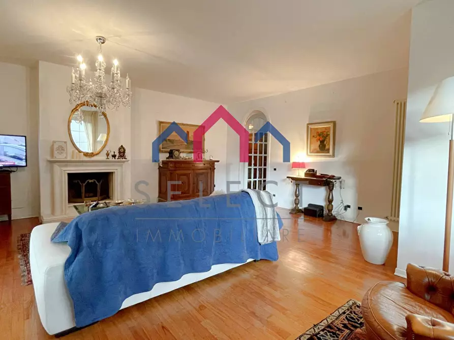 Immagine 11 di Villetta a schiera in vendita  a Borgo A Mozzano