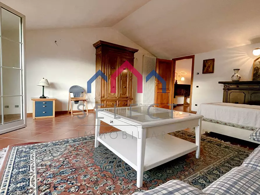 Immagine 59 di Villetta a schiera in vendita  a Borgo A Mozzano