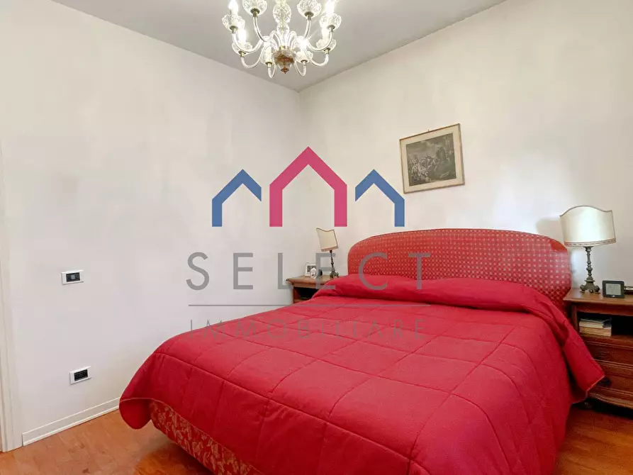 Immagine 35 di Villetta a schiera in vendita  a Borgo A Mozzano