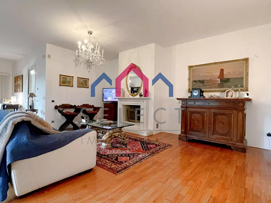 Immagine 7 di Villetta a schiera in vendita  a Borgo A Mozzano