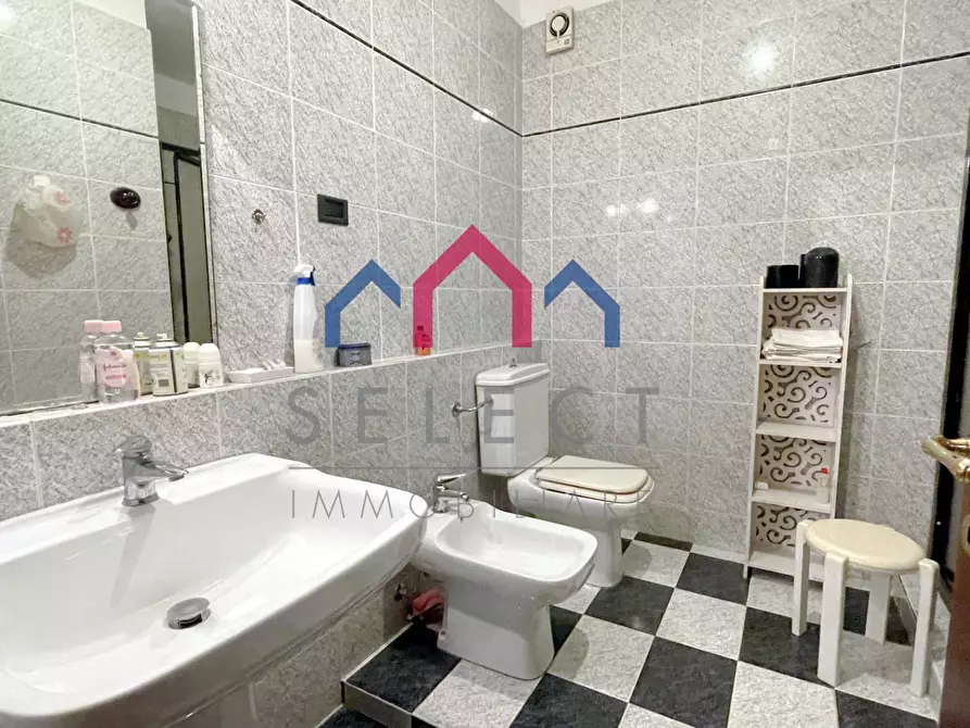 Immagine 85 di Villetta a schiera in vendita  a Borgo A Mozzano