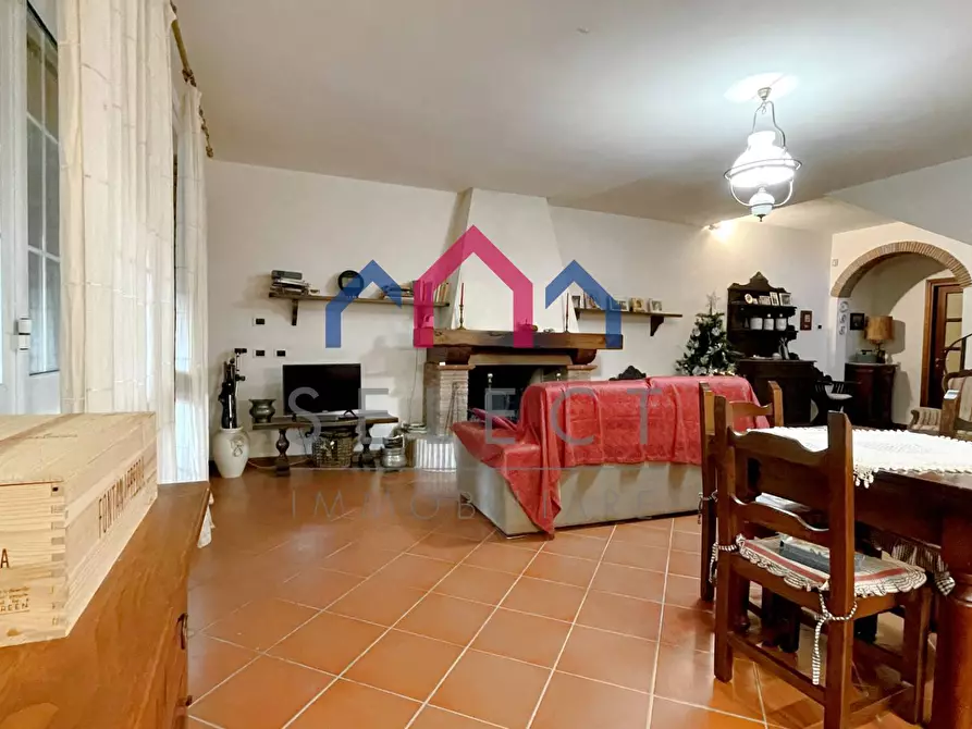 Immagine 78 di Villetta a schiera in vendita  a Borgo A Mozzano