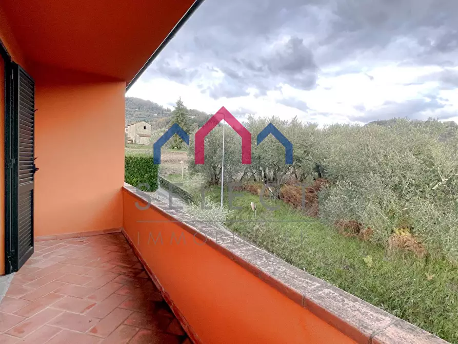 Immagine 37 di Villetta a schiera in vendita  a Borgo A Mozzano